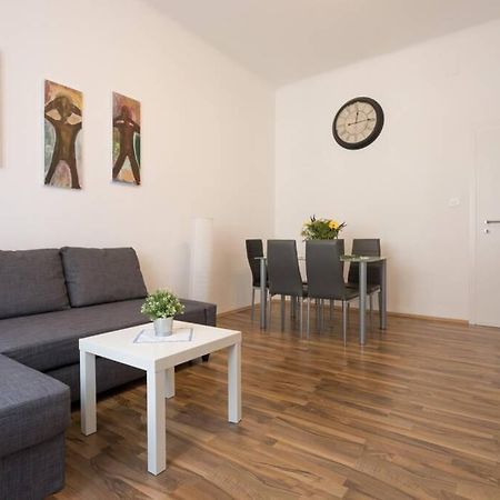 16 C&J'S Apartment Vienna Exterior photo