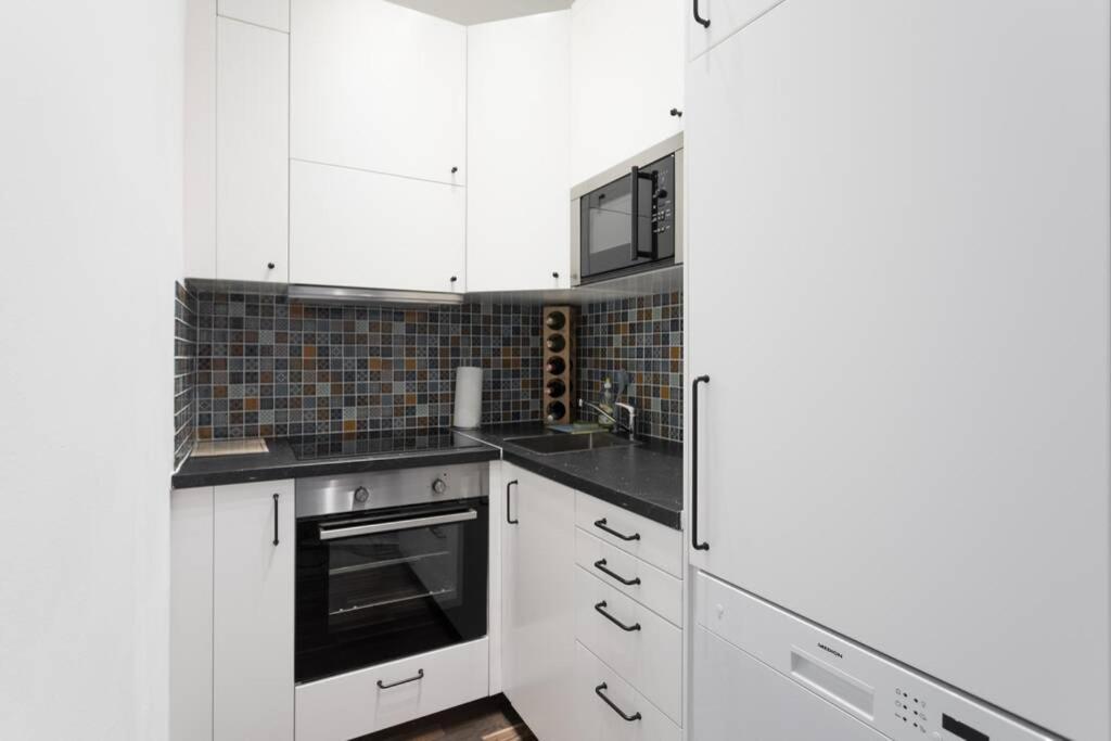 16 C&J'S Apartment Vienna Exterior photo